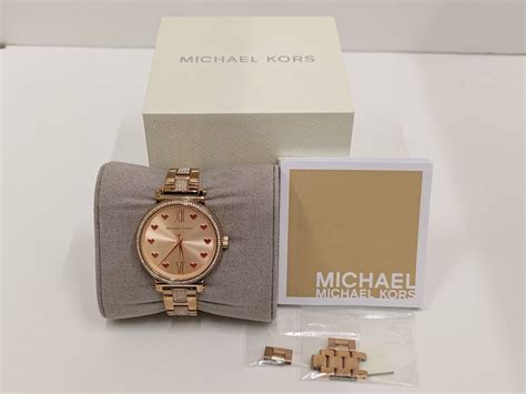 2516000 michael kors